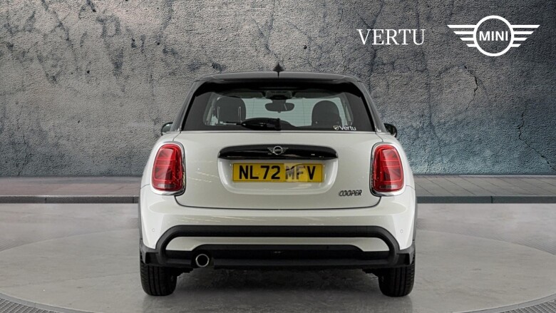 MINI Hatchback 1.5 Cooper Classic 5dr Auto Petrol Hatchback